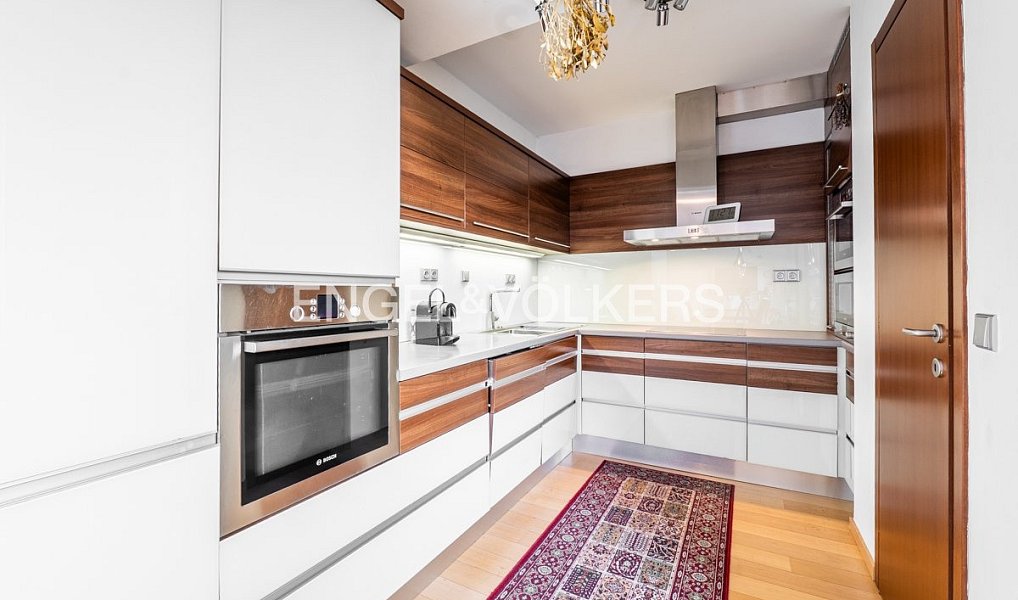 Prodej bytu 6+kk 161 m², Praha – náhled fotky 5