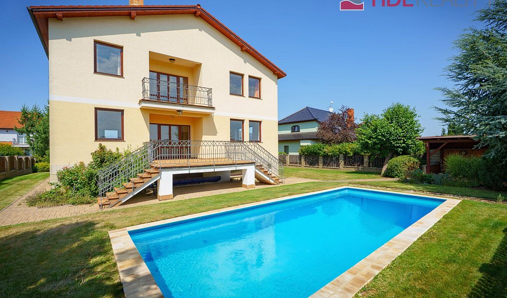 Pronájem domu 420 m² s pozemkem 993 m², Jesenice – náhled fotky 2