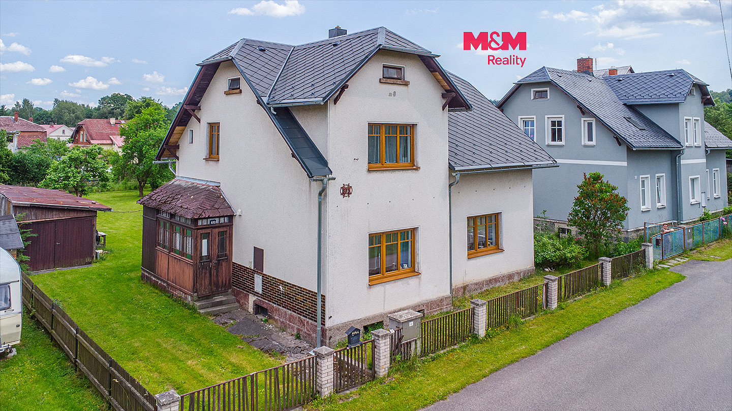 Prodej domu 200 m² s pozemkem 968 m²