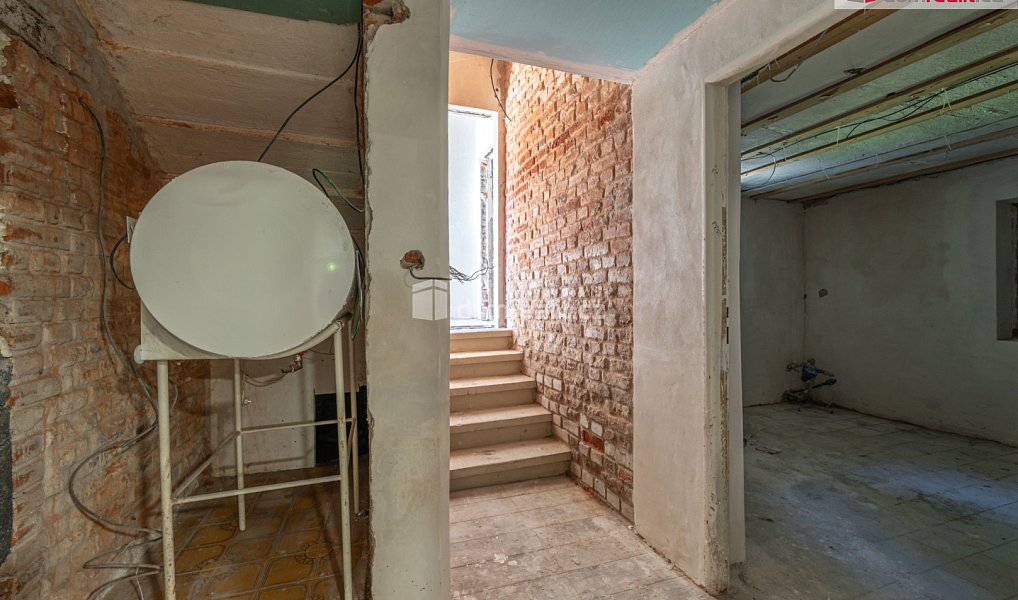 Prodej domu 300 m² s pozemkem 888 m², Sadov – náhled fotky 37