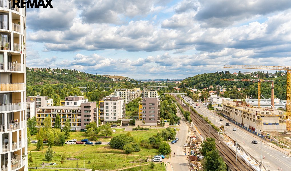 Pronájem bytu 4+kk 113 m², Praha – náhled fotky 9