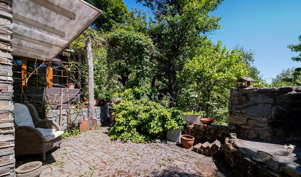 Prodej domu 190 m² s pozemkem 1 831 m², Kolinec – náhled fotky 14