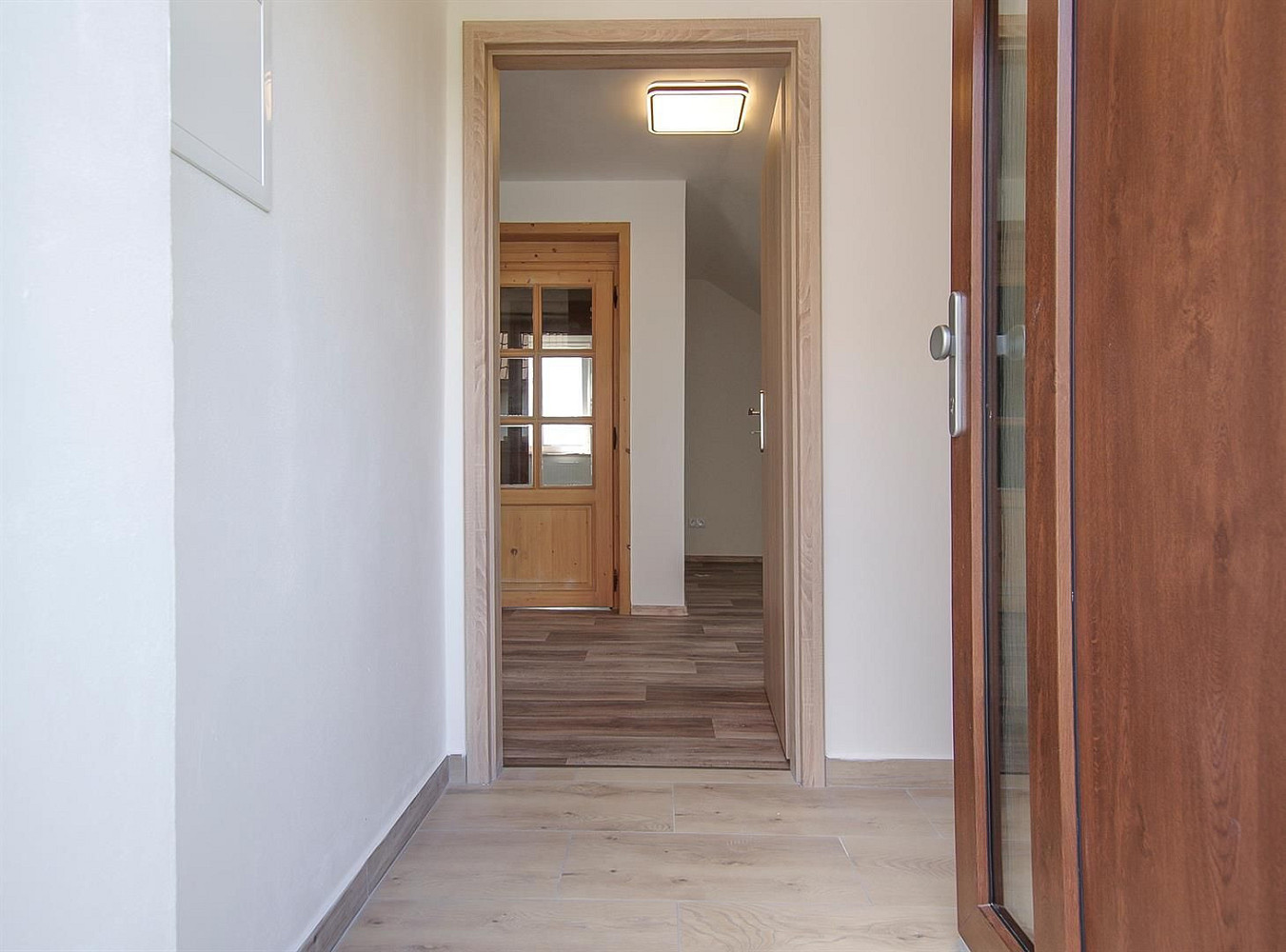 Pronájem bytu 3+kk 85 m² — photo 2