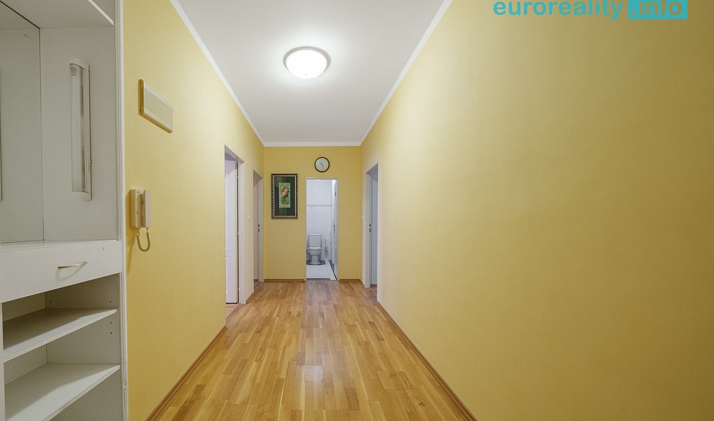 Prodej bytu 2+1 80 m², Karlovy Vary – náhled fotky 14