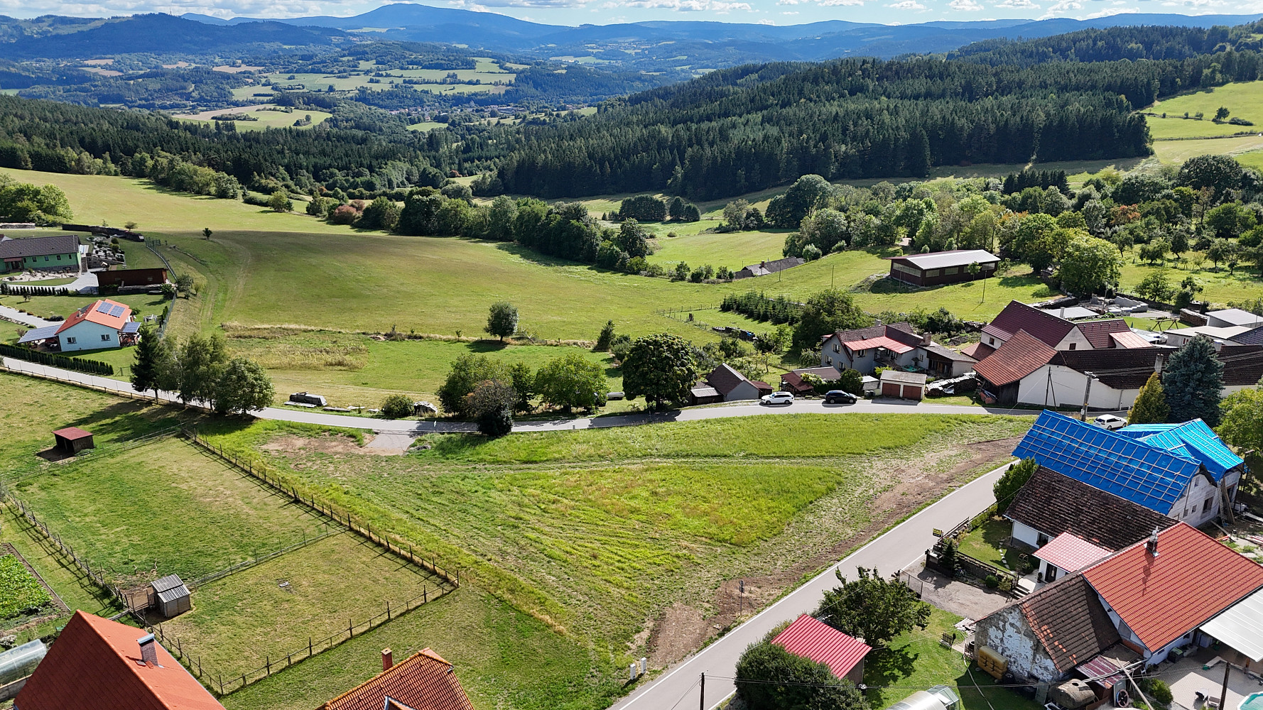 Prodej stavebního pozemku 1 180 m² – fotografie 2