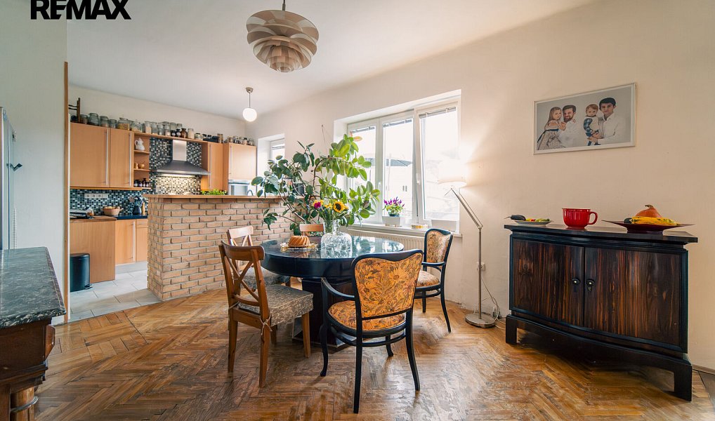 Prodej domu 230 m² s pozemkem 934 m², Koryčany – náhled fotky 10