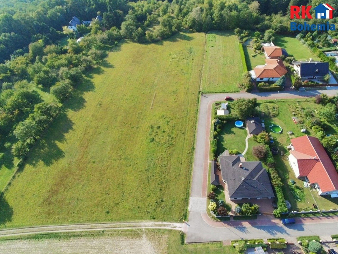 Prodej stavebního pozemku 1 850 m² – fotografie 3