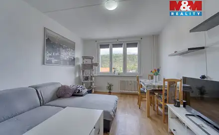 Prodej bytu 2+1 52 m², Za Stodolami, Kryry, okres Louny