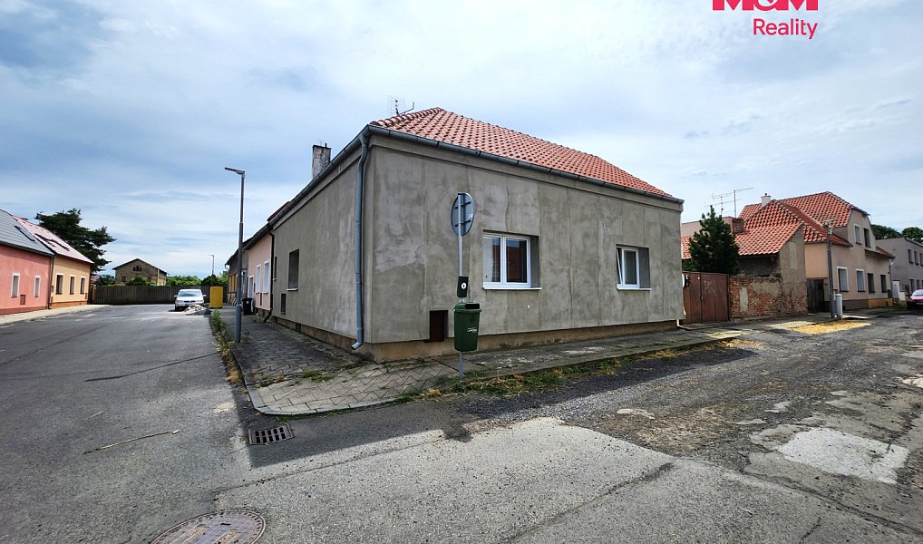 Prodej domu 160 m² s pozemkem 256 m², Lenešice – náhled fotky 5