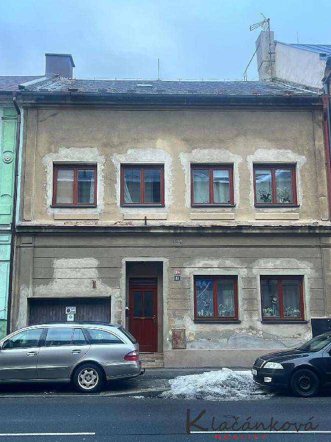 Prodej domu 250 m² s pozemkem 428 m²