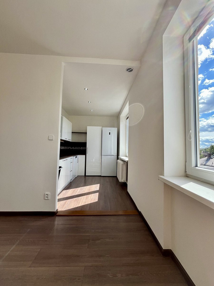 Pronájem bytu 2+1 48 m² – fotografie 2