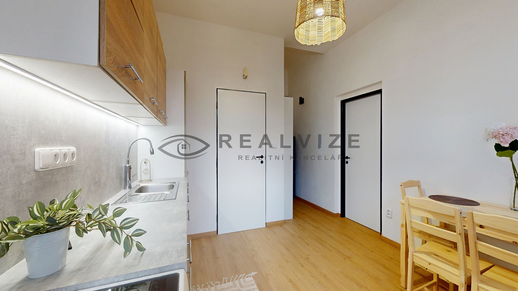 Pronájem bytu 2+kk 50 m² — photo 3