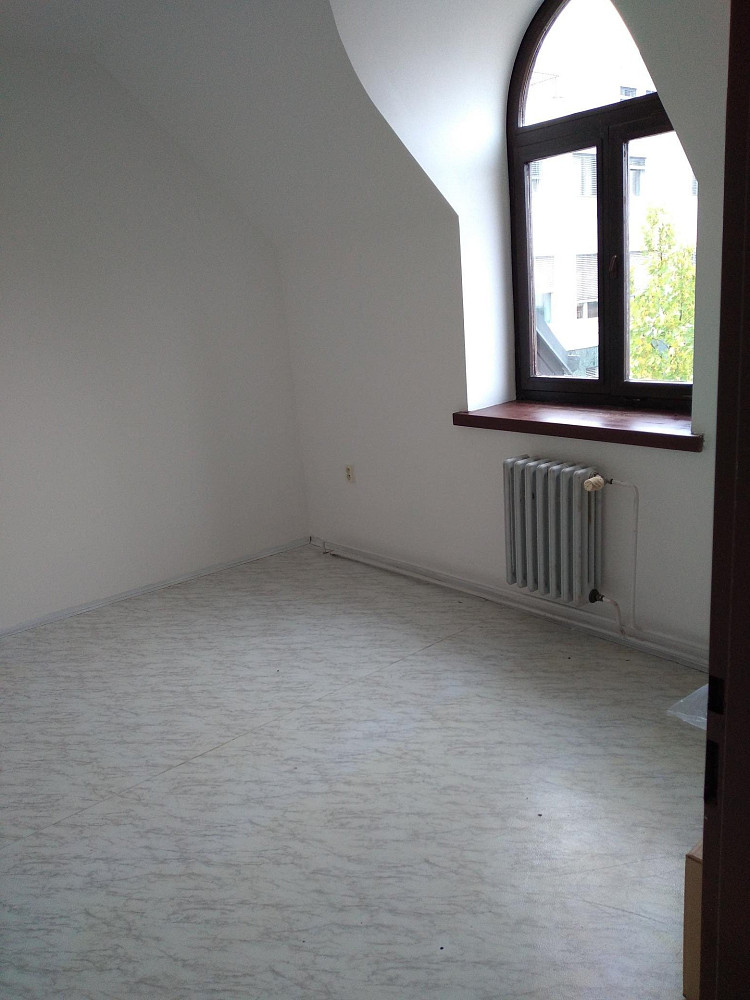 Pronájem bytu 4+1 100 m² – pohled 6