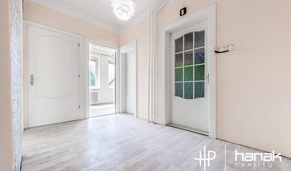 Prodej domu 253 m² s pozemkem 615 m², Hranice – náhled fotky 21