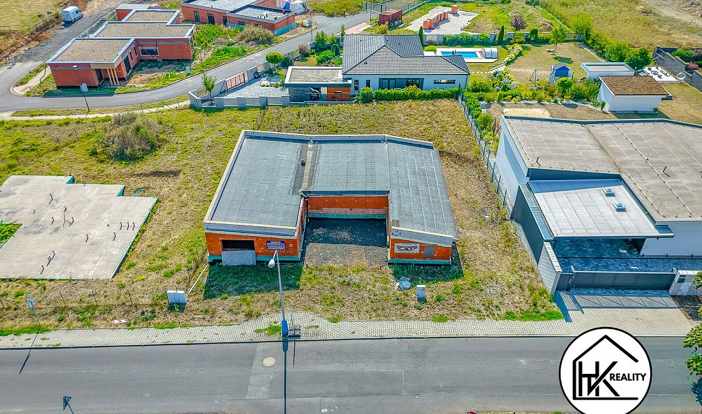 Prodej domu 268 m² s pozemkem 1 122 m², Dubí – náhled fotky 33