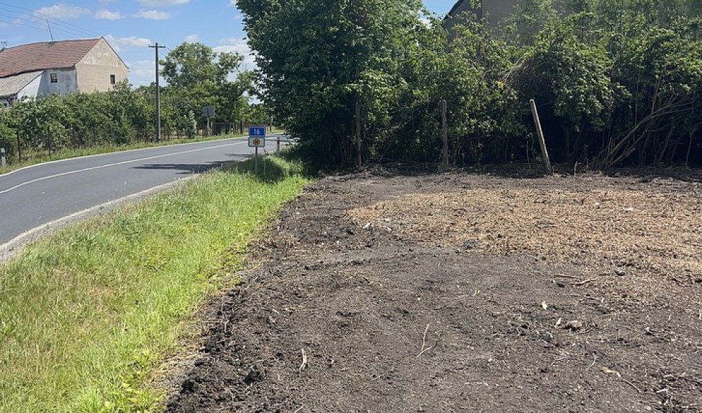 Prodej stavebního pozemku 1 129 m², Mělnické Vtelno – náhled fotky 9