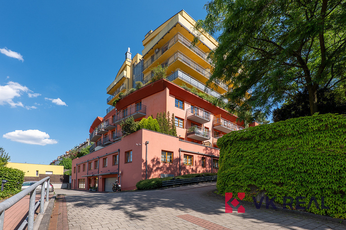 Prodej bytu 2+kk 63 m²