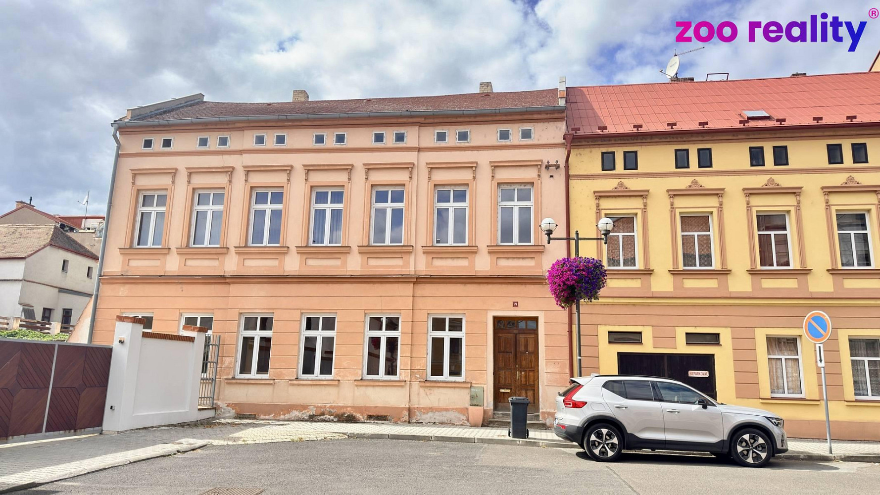 Pronájem obchodních prostor 320 m²