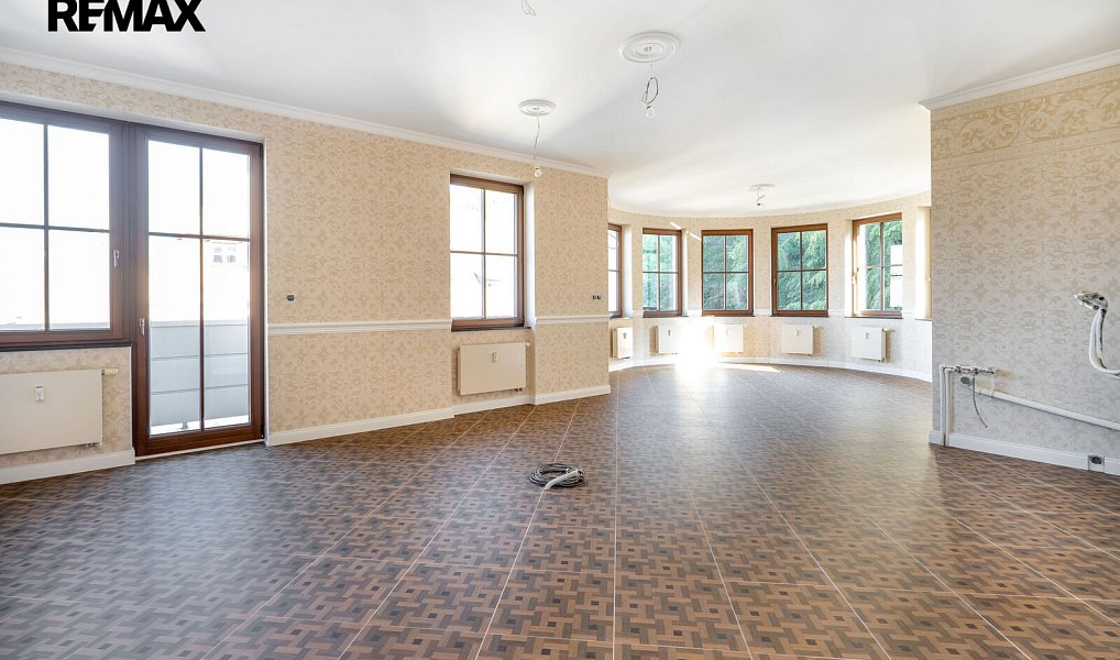 Prodej bytu 6+kk 537 m², Karlovy Vary – náhled fotky 23