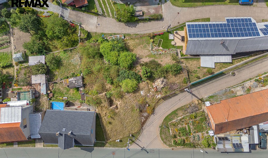 Prodej stavebního pozemku 644 m², Velká Jesenice – náhled fotky 3