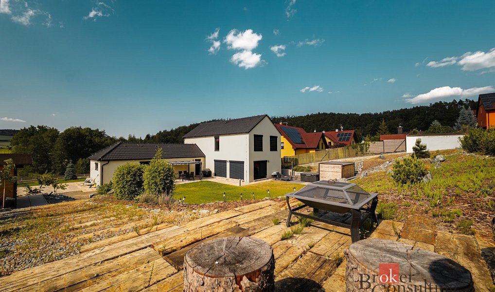 Prodej domu 240 m² s pozemkem 1 152 m², Plzeň – náhled fotky 18