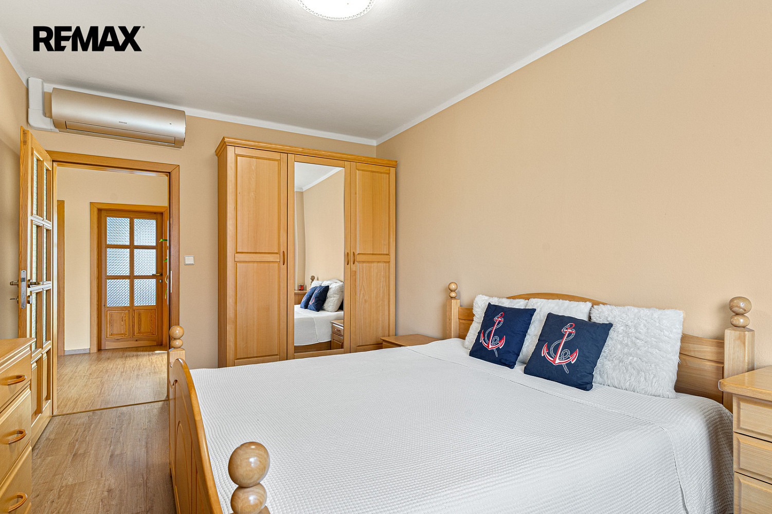 Prodej domu 186 m² s pozemkem 1 033 m² — photo 4