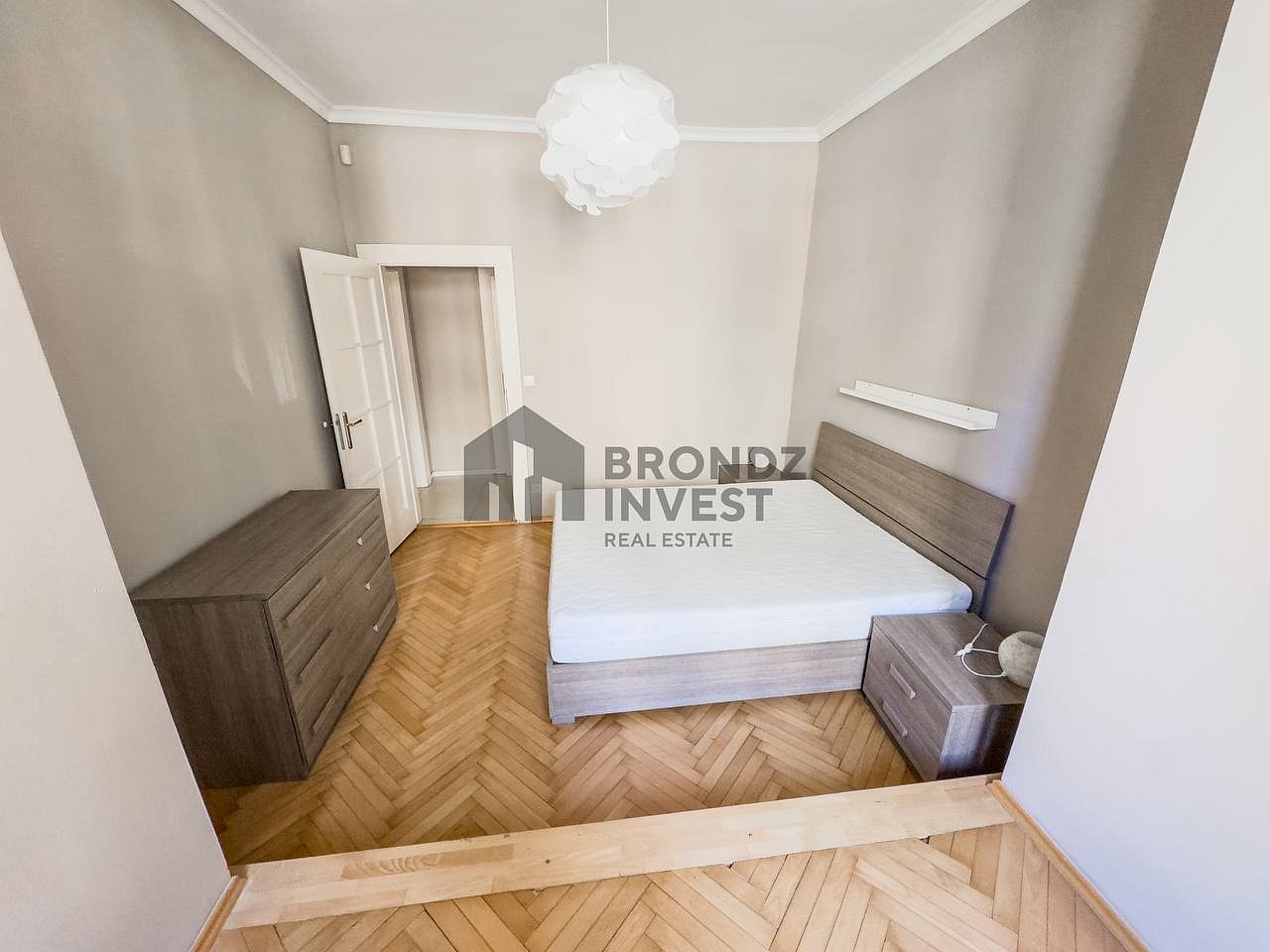 Pronájem bytu 2+kk 50 m² – fotografie 4