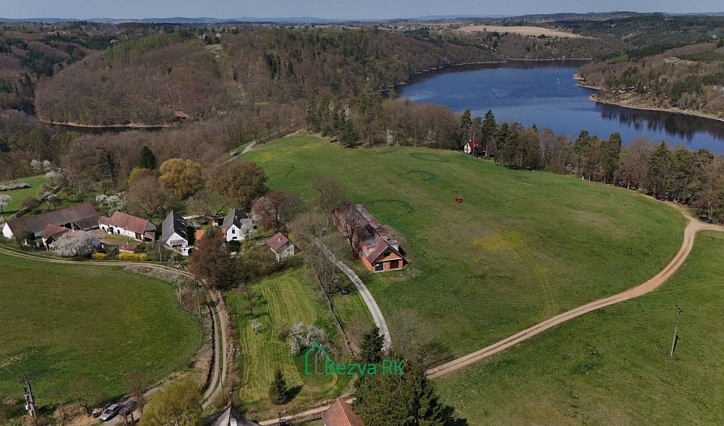 Prodej obchodních prostor 1 358 m², Varvažov – náhled fotky 2