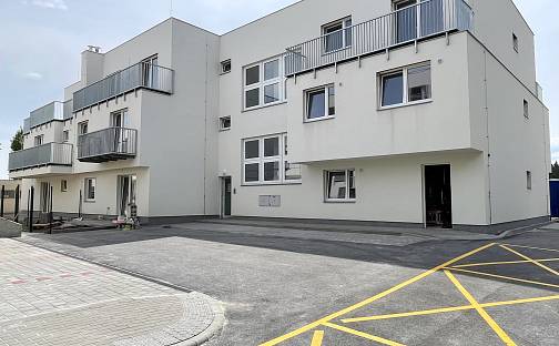 Prodej bytu 2+kk 53 m², Na Čihadlech, Dobříš, okres Příbram
