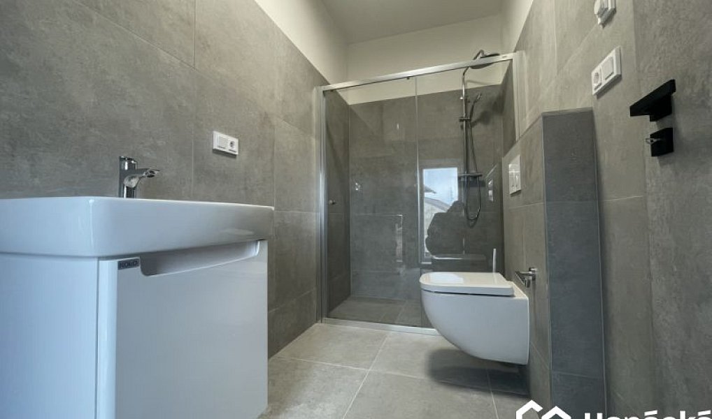 Pronájem bytu 1+kk 29 m², Hulín – náhled fotky 11