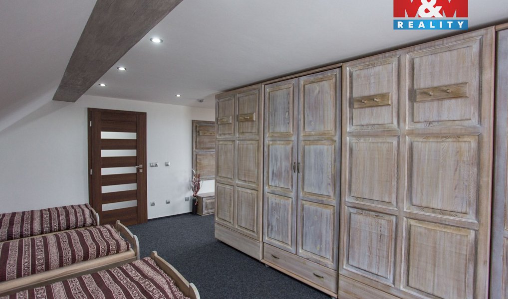 Prodej ubytovacího objektu 325 m², Dolní Bečva – náhled fotky 9
