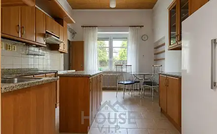 Prodej domu 275 m² s pozemkem 739 m², Hejtmanská, Praha 9 - Kyje