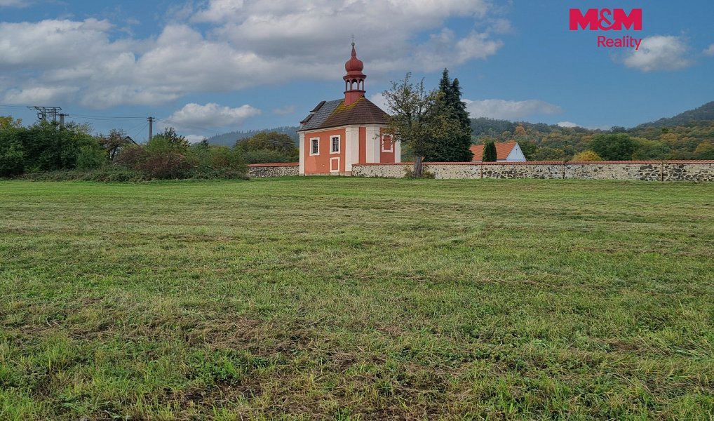 Prodej stavebního pozemku 1 556 m², Valeč – náhled fotky 7