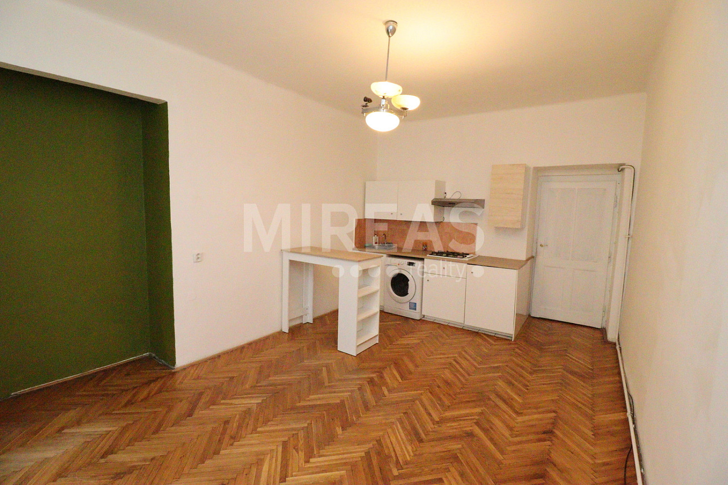 Pronájem bytu 1+kk 29 m², Praha