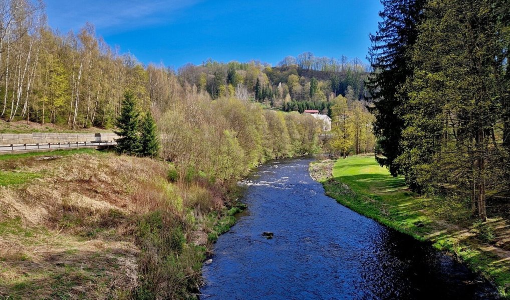 Prodej domu 316 m² s pozemkem 635 m², Benešov u Semil – náhled fotky 36