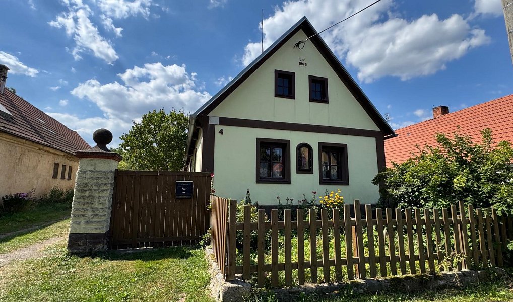 Prodej chaty/chalupy 300 m² s pozemkem 321 m², Velečín – náhled fotky 3