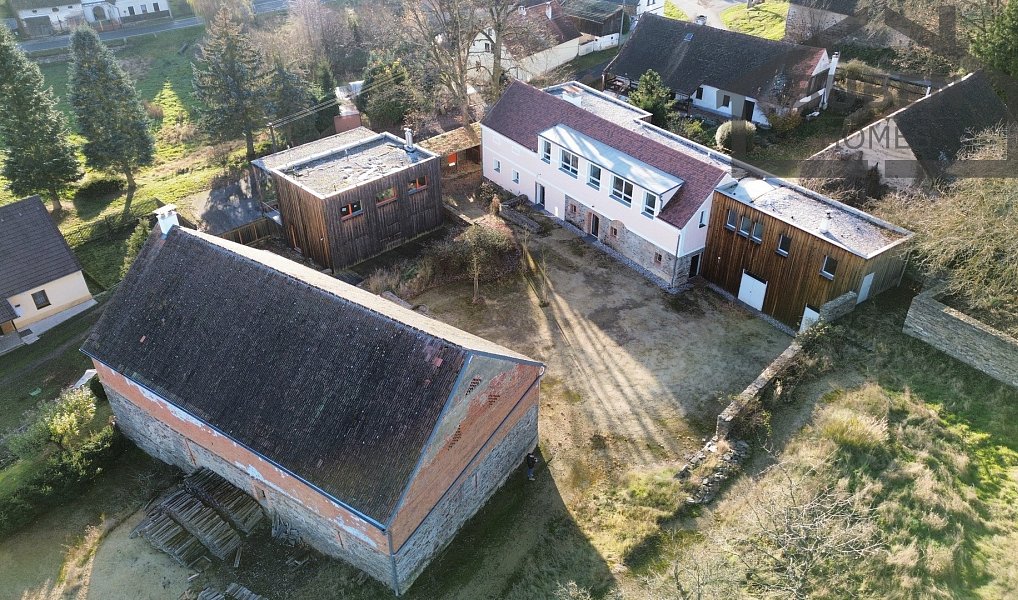 Prodej domu 790 m² s pozemkem 3 107 m², Ošelín – náhled fotky 30