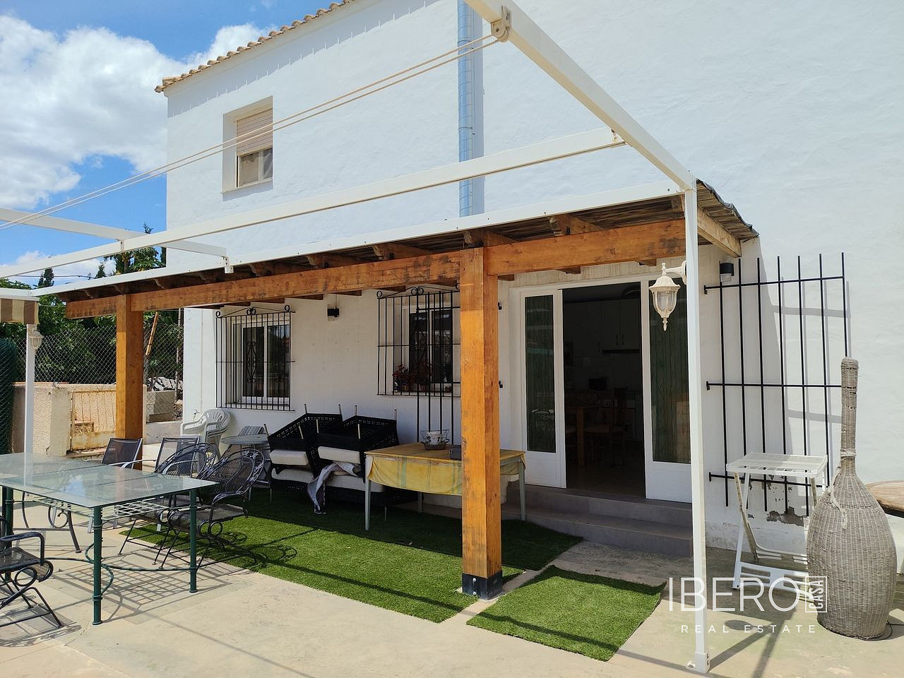 Prodej domu 347 m² s pozemkem 5 029 m² - Más