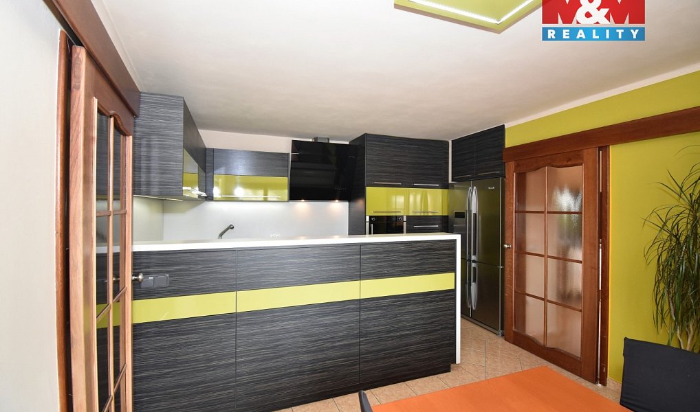 Prodej výrobních prostor 1 200 m², Spálov – náhled fotky 18