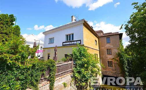 Prodej domu 226 m² s pozemkem 208 m², Velké Valy, Nymburk