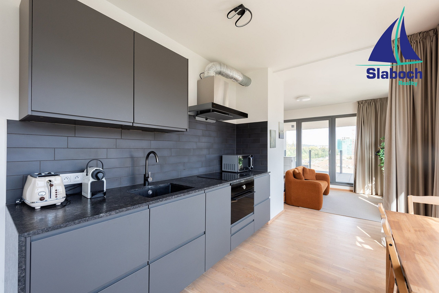 Pronájem bytu 1+kk 63 m²