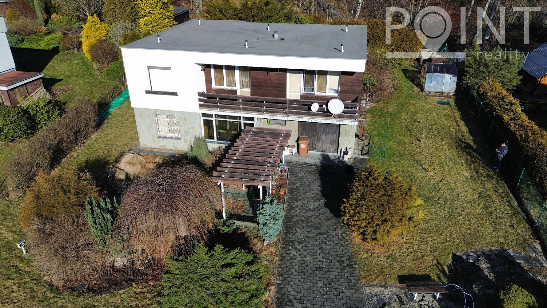 Prodej domu 210 m² s pozemkem 1 120 m² – fotografie 2