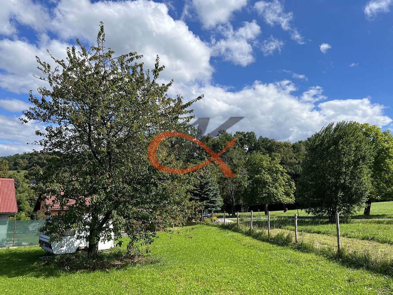 Prodej pozemku 651 m² – další