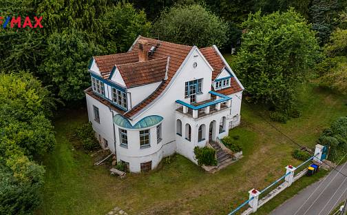 Prodej domu 333 m² s pozemkem 2 804 m², Hašlerova, Libčice nad Vltavou, okres Praha-západ