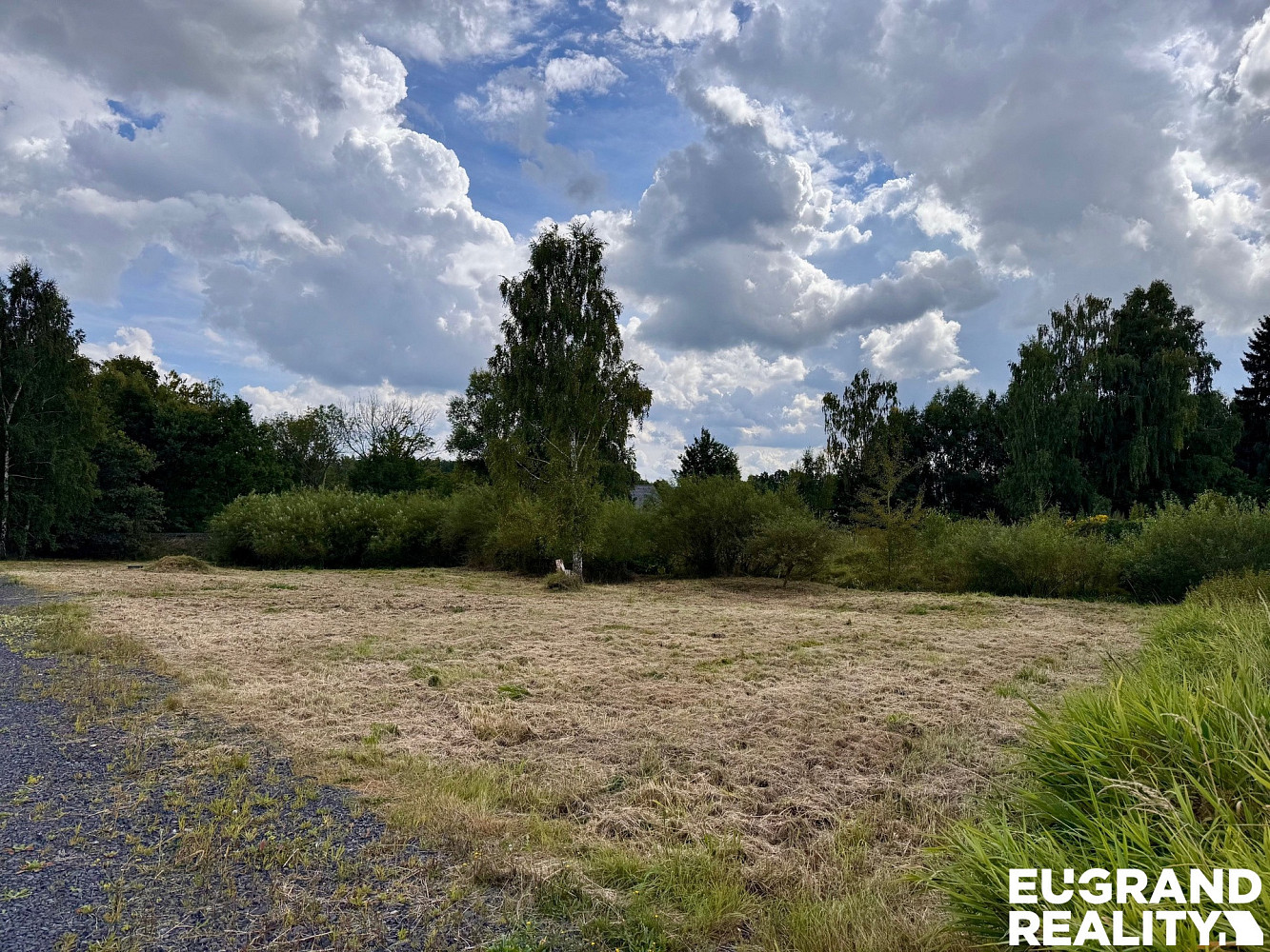 Prodej stavebního pozemku 2 068 m² – fotografie 3