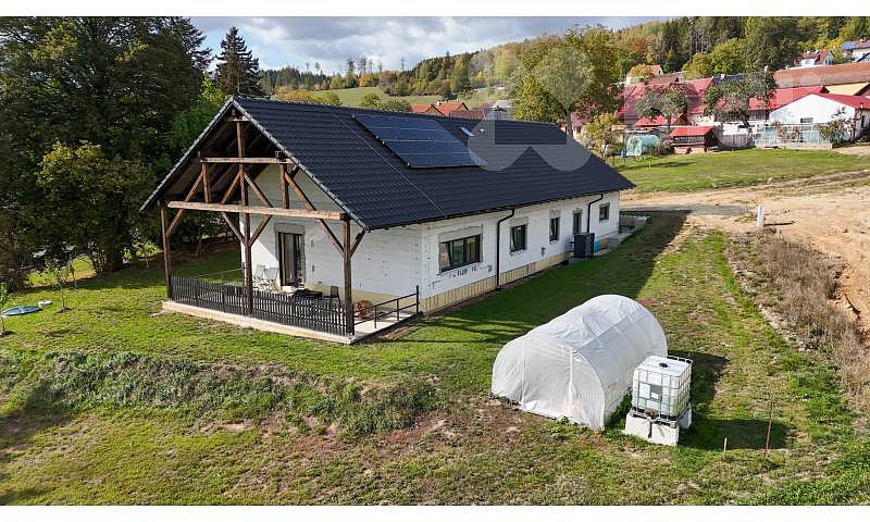 Prodej domu 121 m² s pozemkem 1 030 m²