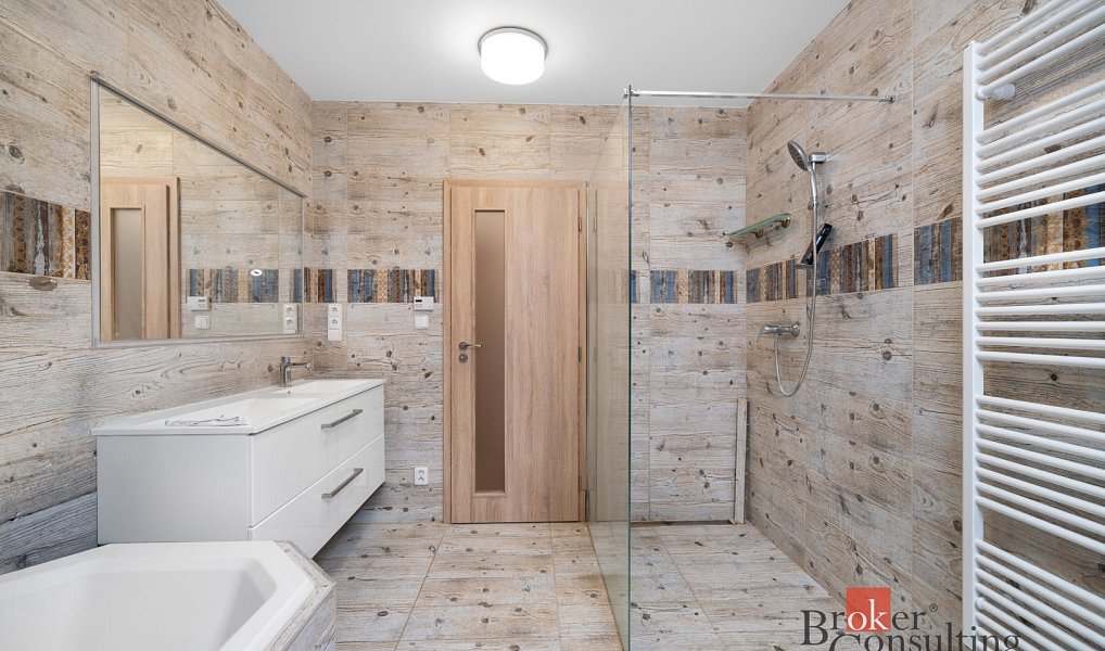 Prodej domu 178 m² s pozemkem 1 562 m², Pozořice – náhled fotky 24