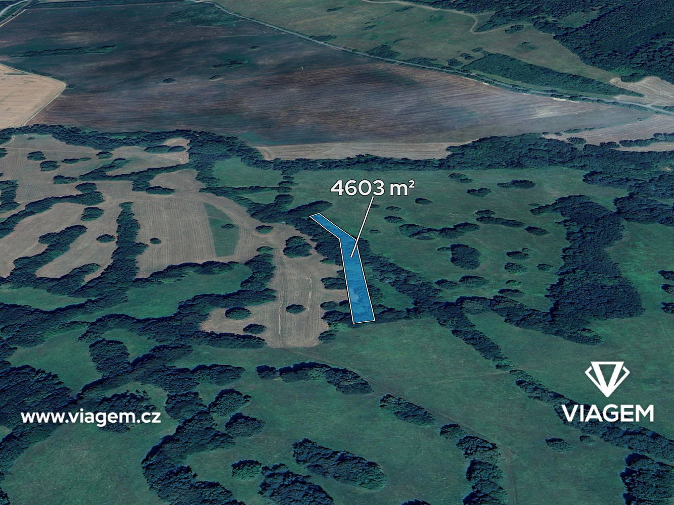 Prodej pole 592 m²