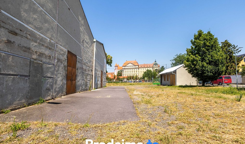 Prodej skladovacích prostor 3 833 m², Znojmo – náhled fotky 18