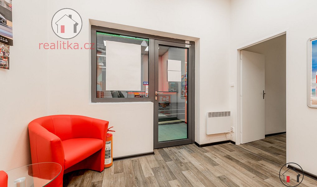 Prodej obchodních prostor 173 m², Praha – náhled fotky 9